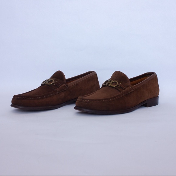 850$Ferragamo Moccasin Gancini Testa Di Moro Ornament Suede  Mens SZ:9 - Picture 1 of 14